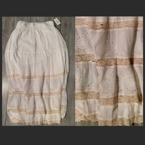 Boho Style Maxi Skirt *NWT* size Medium